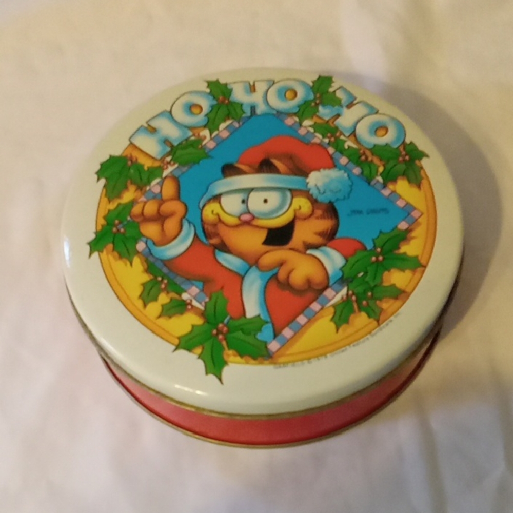Garfield Christmas Tin